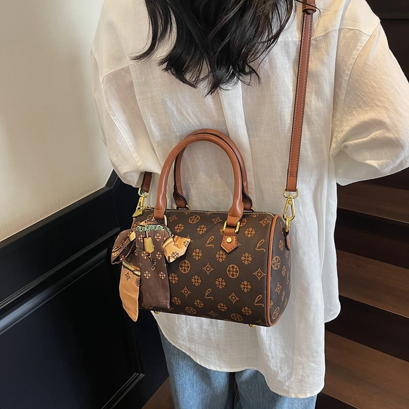 Luxury Lifestyle Handbags - Tas Bahu Kulit Mewah Wanita Elegan,